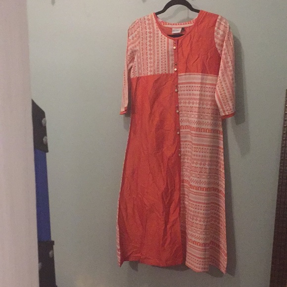 SIZE LARGE 3 pc SET SCARF 1 DRESS & 1 SHIRT DRESS - Picture 5 of 5